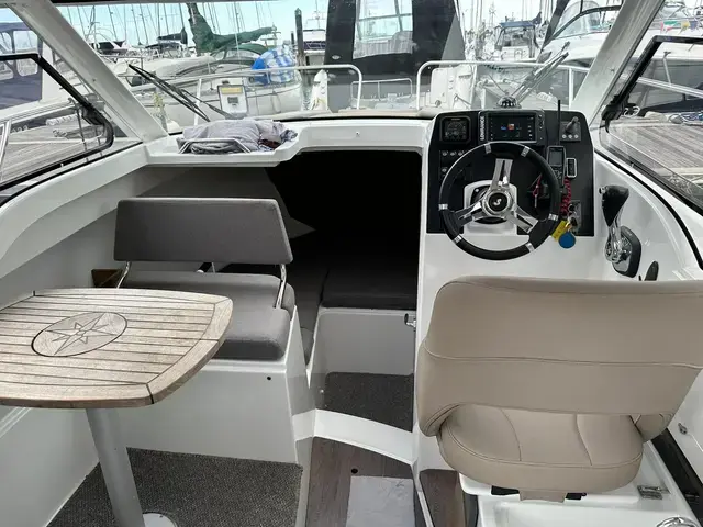 Beneteau Antares 7