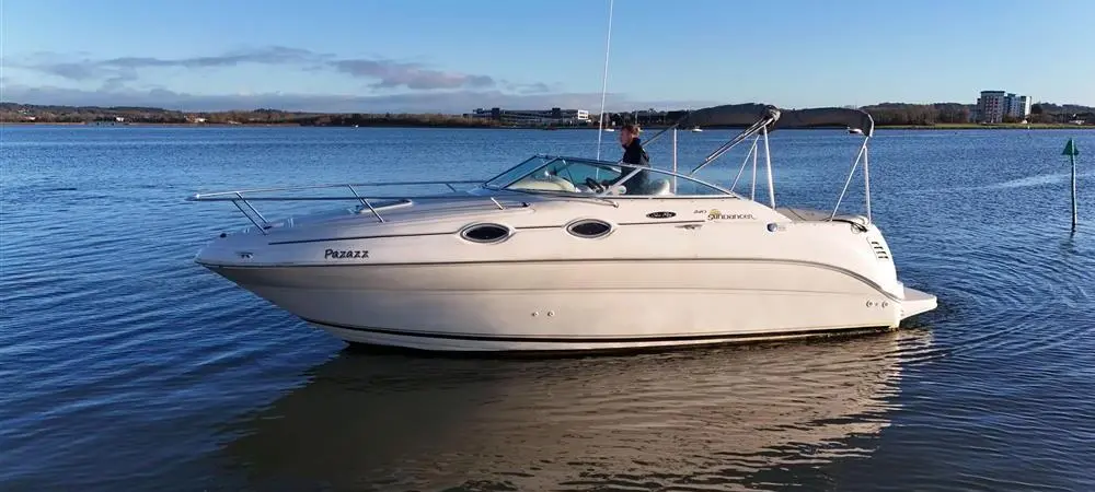 2001 Sea Ray sundancer 240