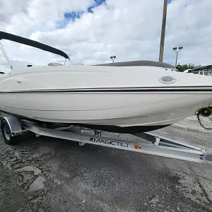 2018 Bayliner 210 Db