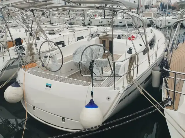 Bavaria 37