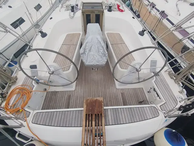 Bavaria 37