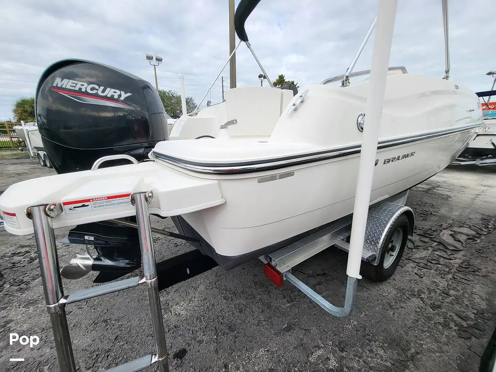 2018 Bayliner 210 db