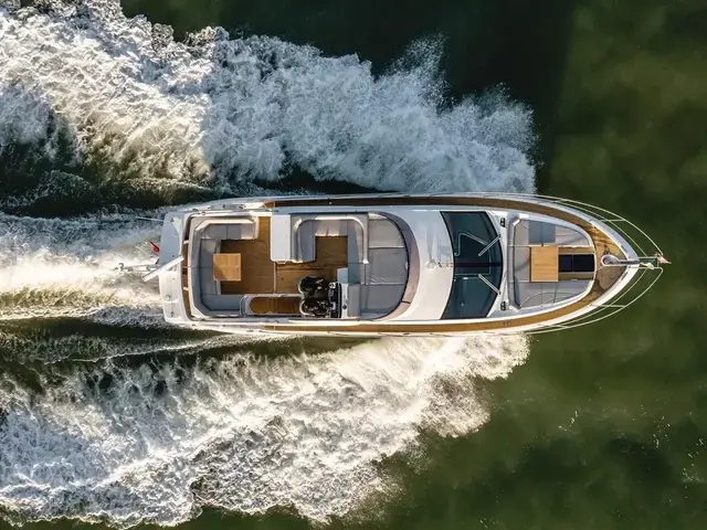 Sunseeker Manhattan 55