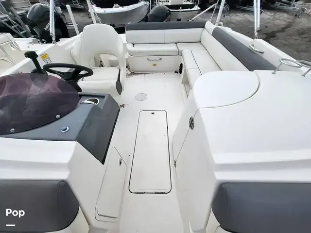 Bayliner 210 Db