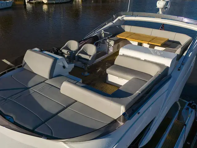 Sunseeker Manhattan 55