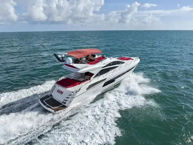 Sunseeker Sport Yacht