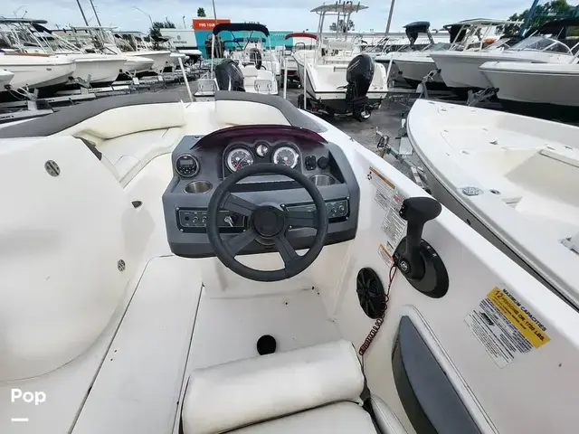 Bayliner 210 Db