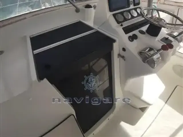 Luhrs 28 Open