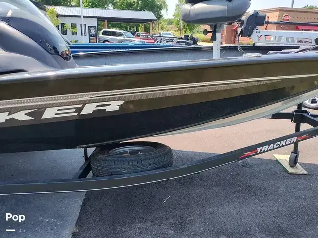 Bass Tracker Team 175 TF