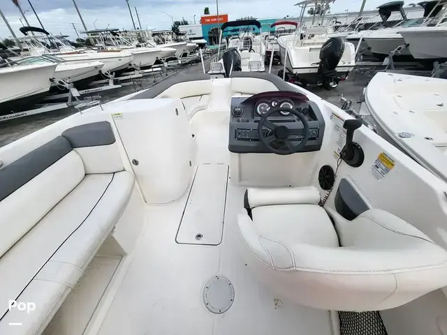 Bayliner 210 Db