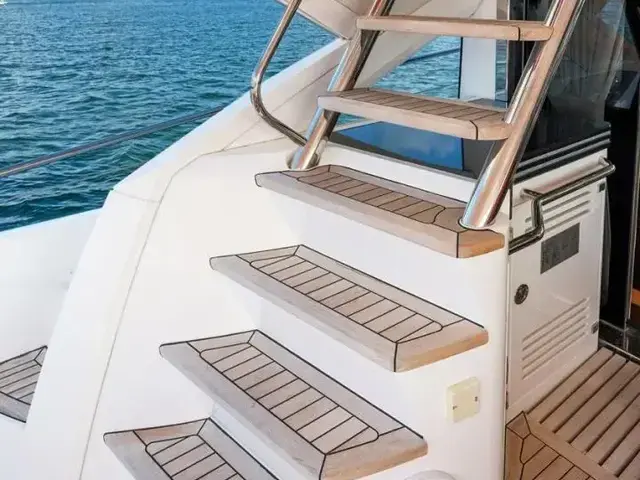 Sunseeker Sport Yacht