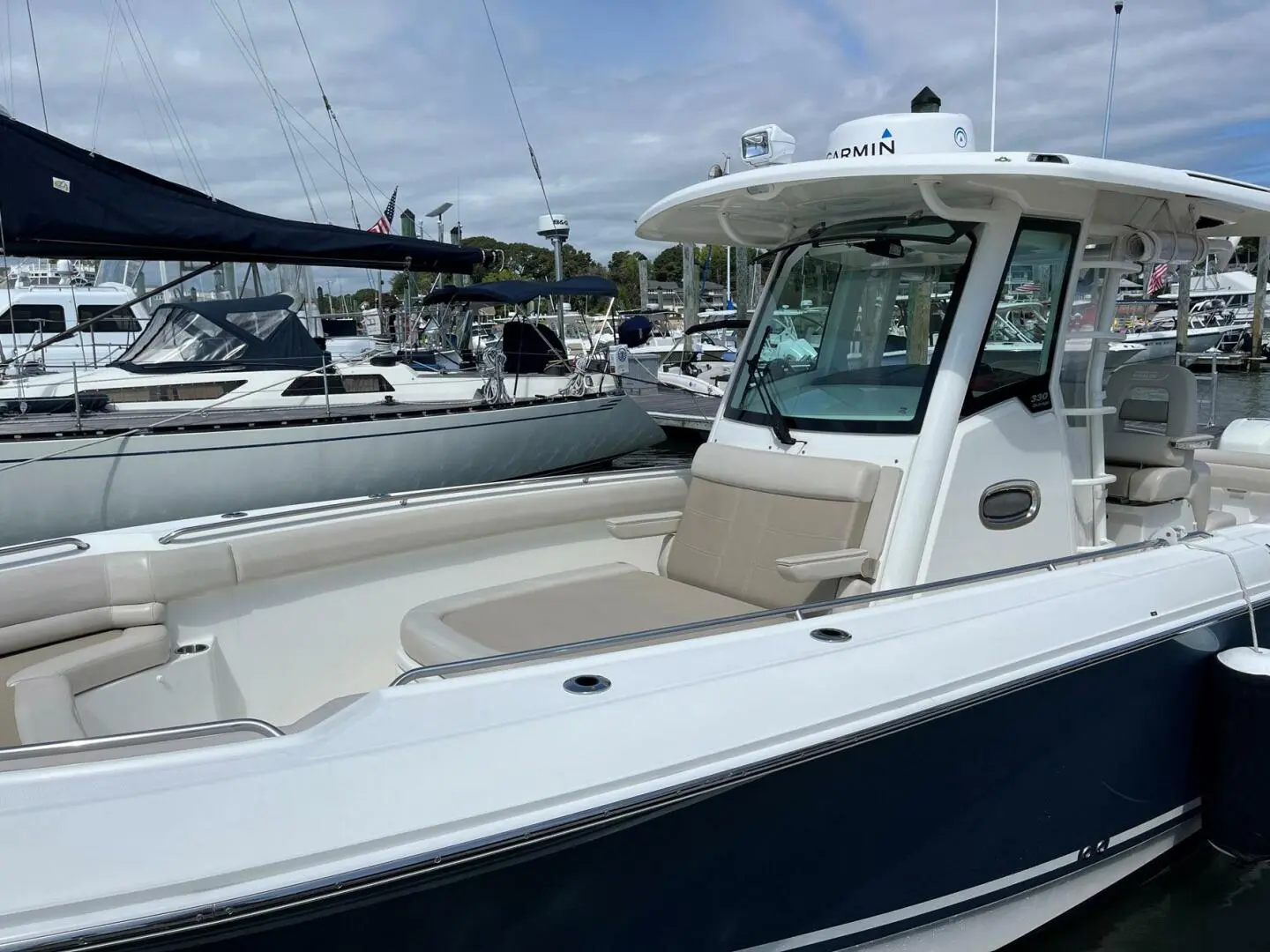 2017 Boston Whaler 330 outrage