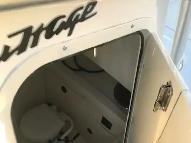 Boston Whaler 260 Outrage