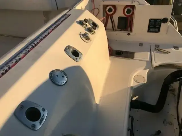 Boston Whaler 260 Outrage