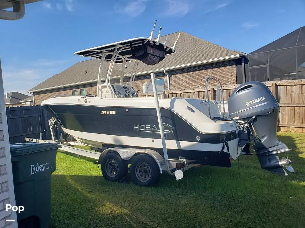 2015 Robalo r222