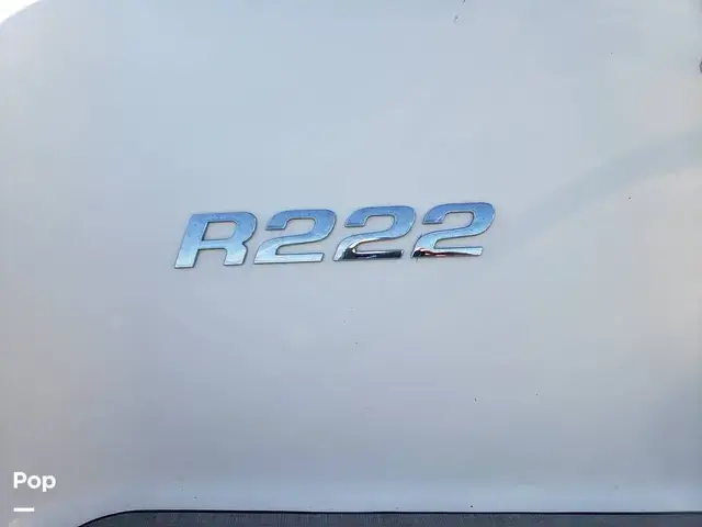 Robalo R222