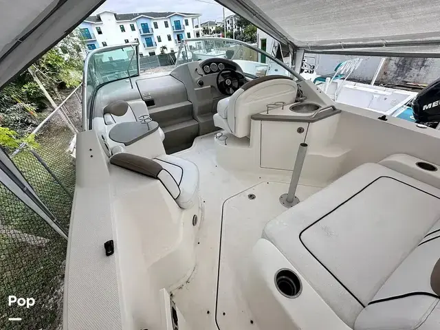 Sea Ray 240 Sundancer