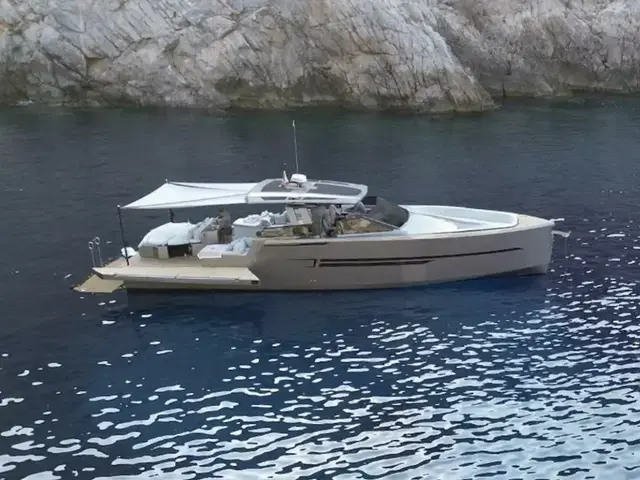 Okean 55 for sale in Spain for €1,100,000 ($1,153,942)