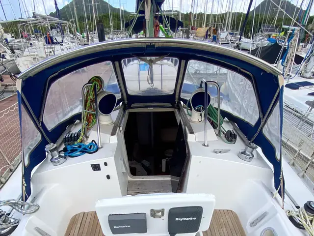 Beneteau Oceanis 390