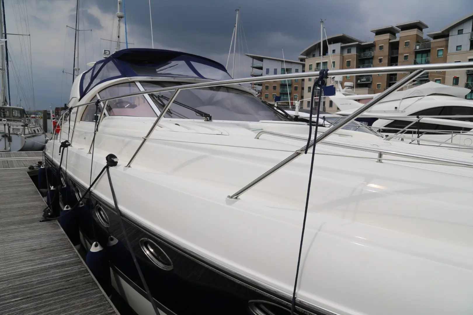 2001 Fairline targa 43