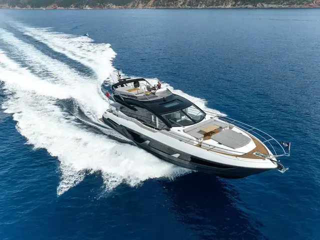 Sunseeker Sport Yacht 75