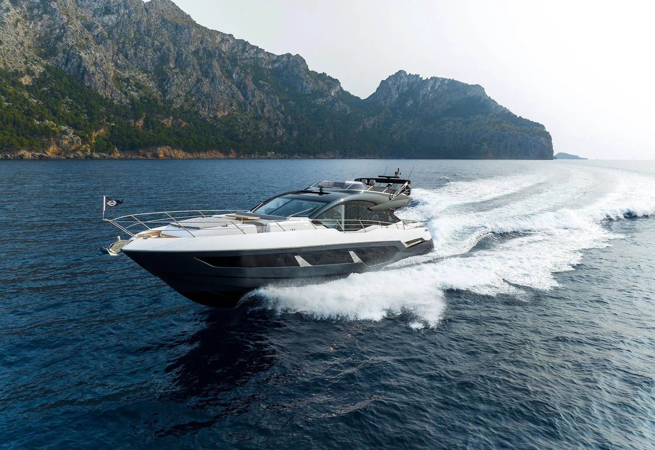 2023 Sunseeker sport yacht 75