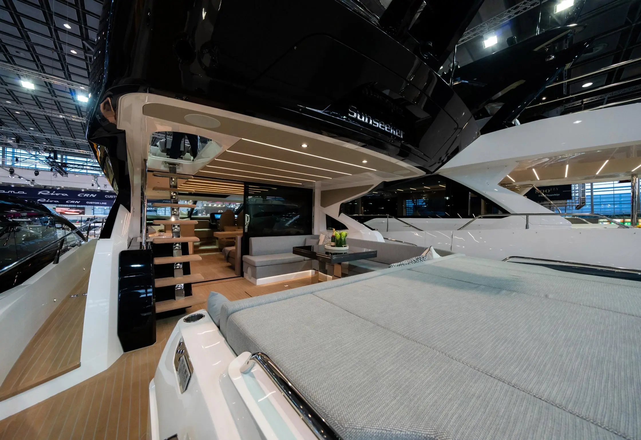 2023 Sunseeker sport yacht 75