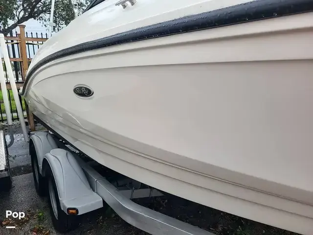 Sea Ray 210 Spx