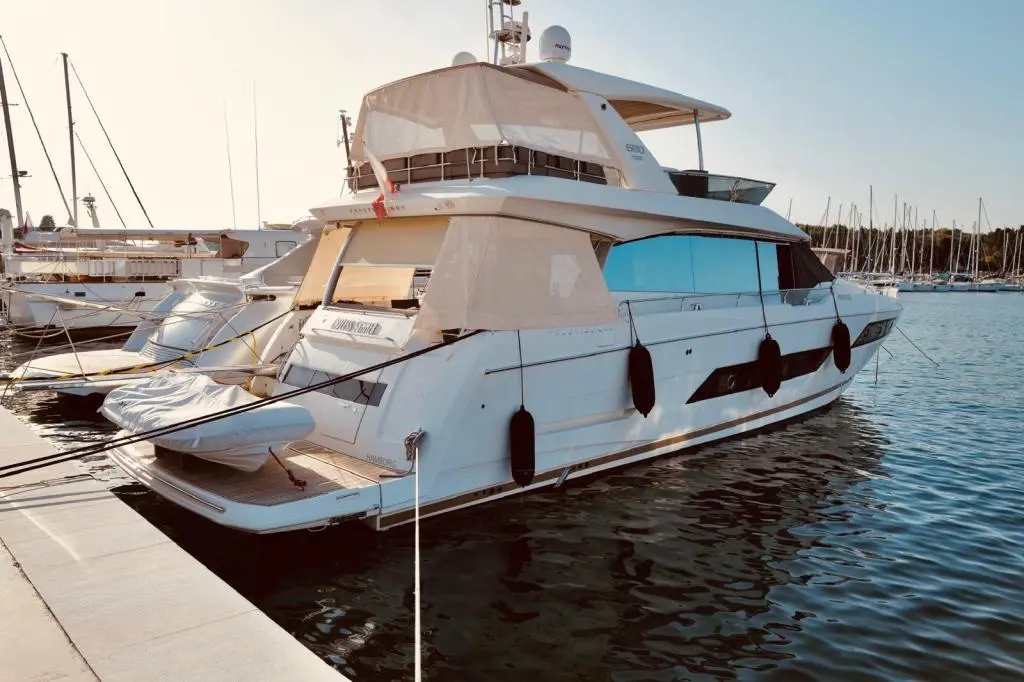 2018 Prestige 680