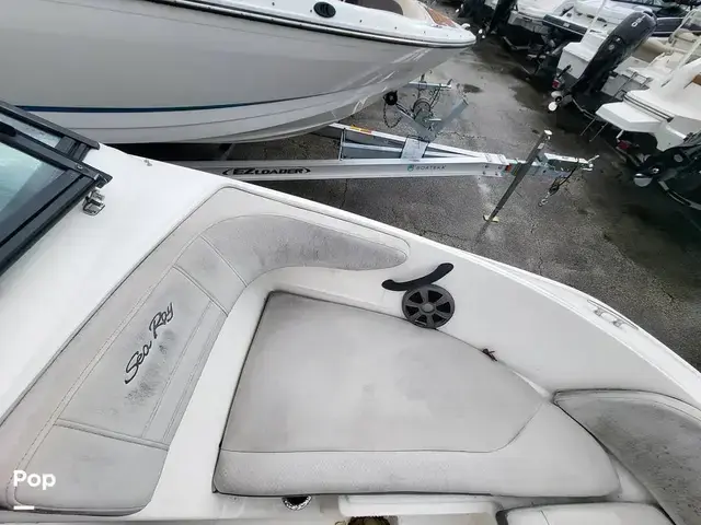 Sea Ray 210 Spx