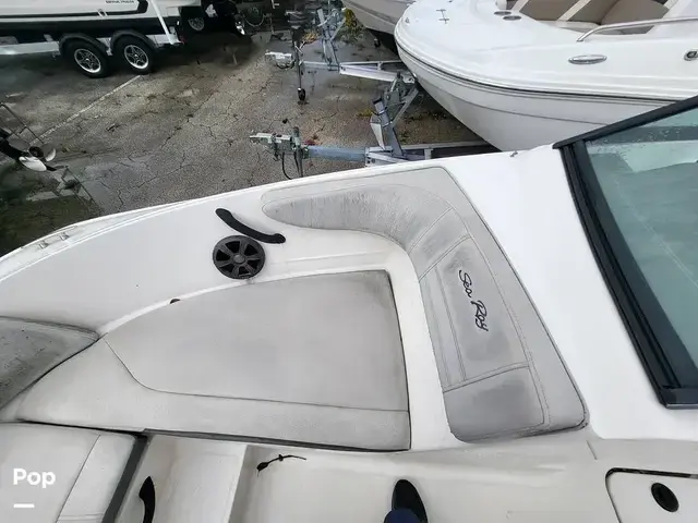 Sea Ray 210 Spx