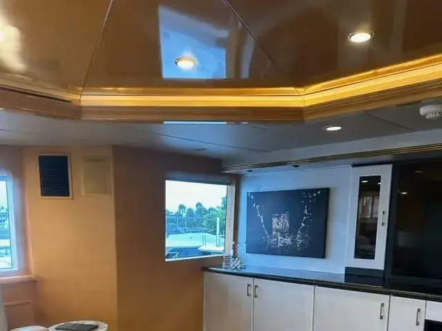 Hatteras Motor Yacht