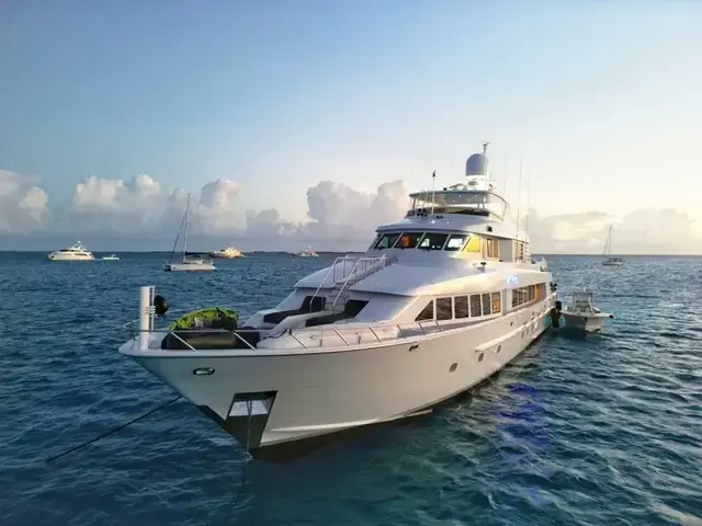 Hatteras Motor Yacht