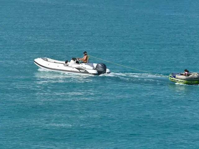 Hatteras Motor Yacht