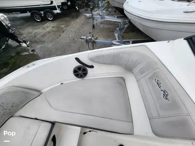 Sea Ray 210 Spx