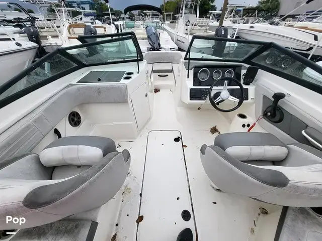 Sea Ray 210 Spx