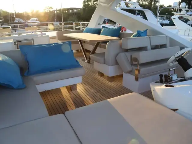 Sunseeker Yacht 88