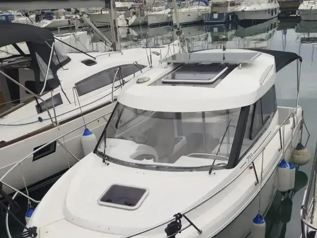 Jeanneau Merry Fisher 755