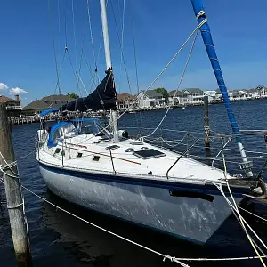 1983 Hunter 34