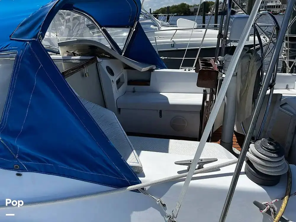 1983 Hunter 34