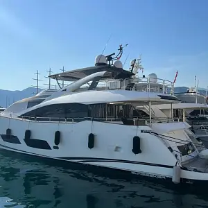 2013 Sunseeker 28M Yacht