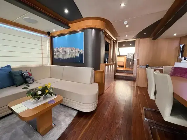 Sunseeker 28M Yacht