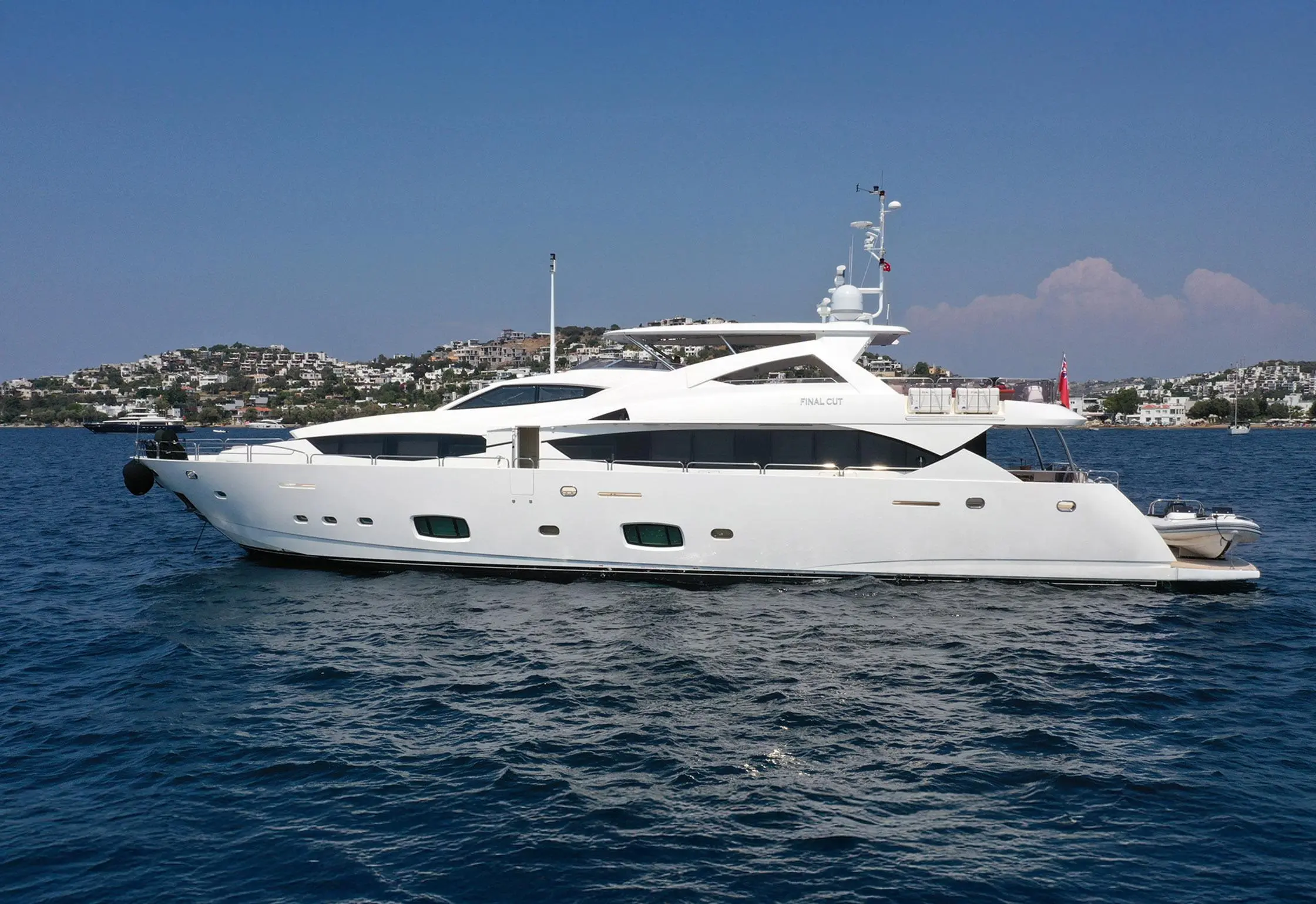 2011 Sunseeker 34m yacht