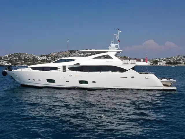 Sunseeker 34M Yacht