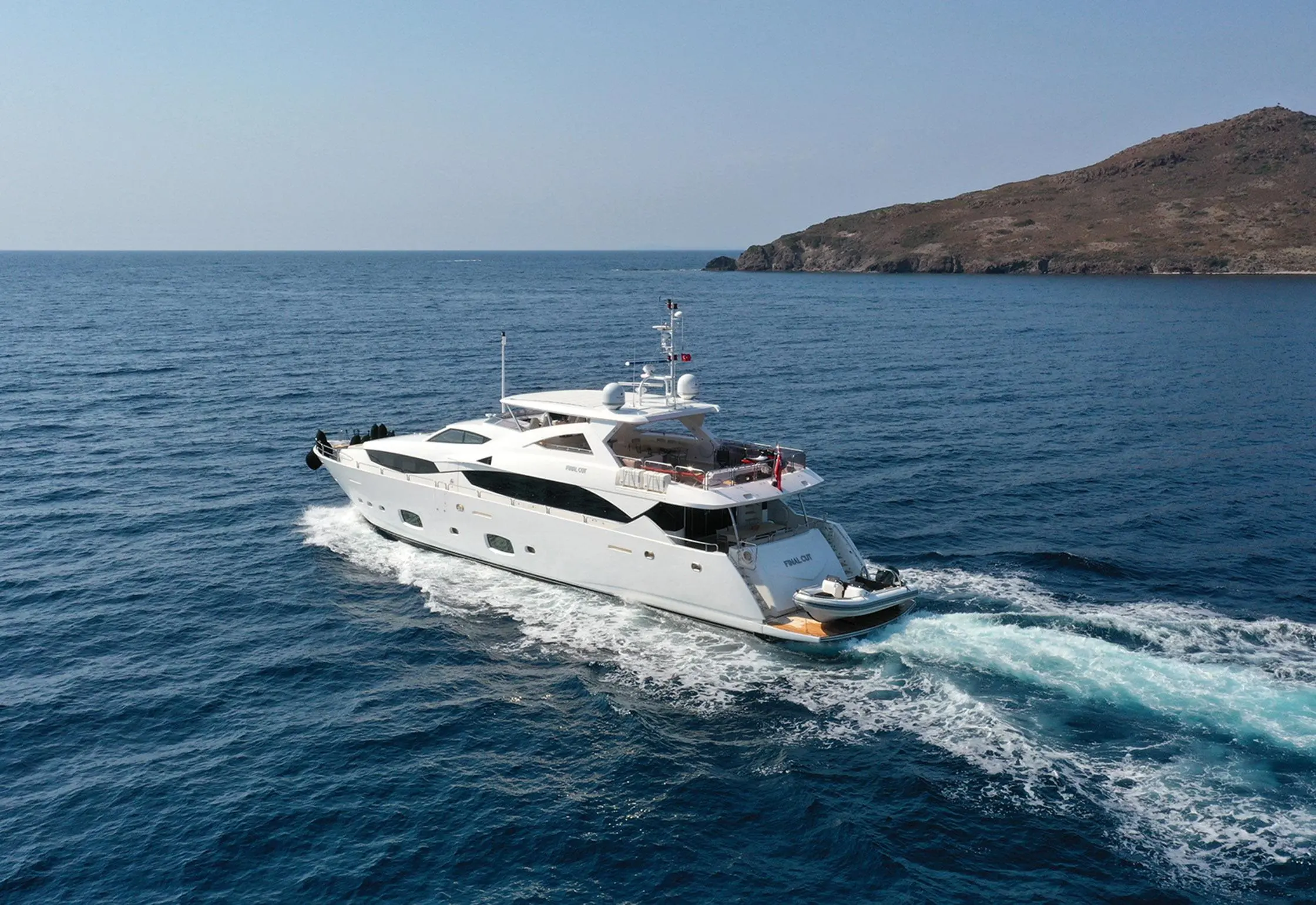 2011 Sunseeker 34m yacht