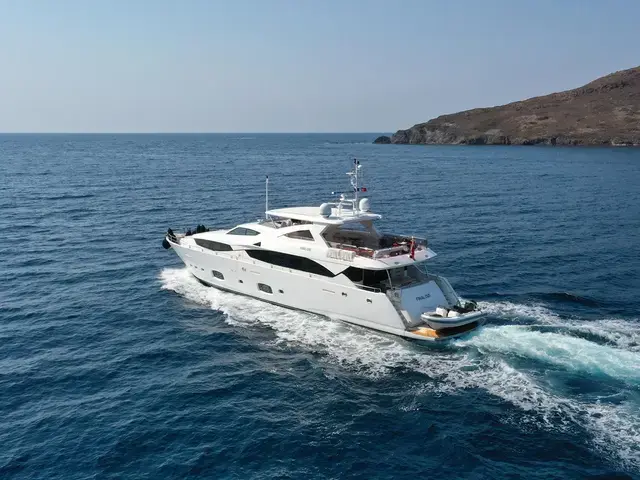 Sunseeker 34M Yacht