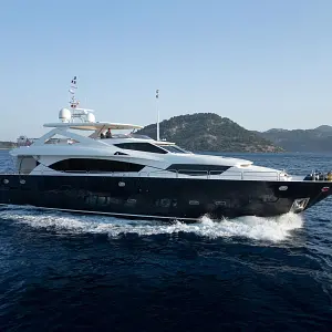 2011 Sunseeker 30M Yacht