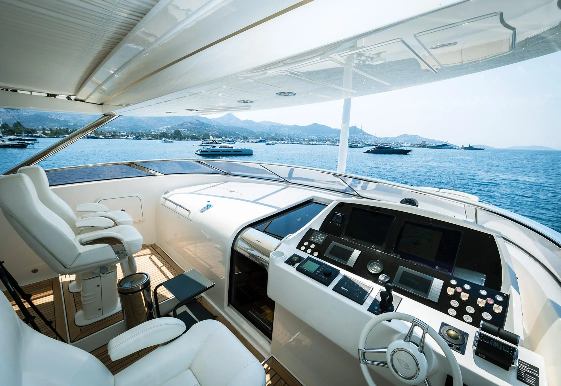 2011 Sunseeker 34m yacht