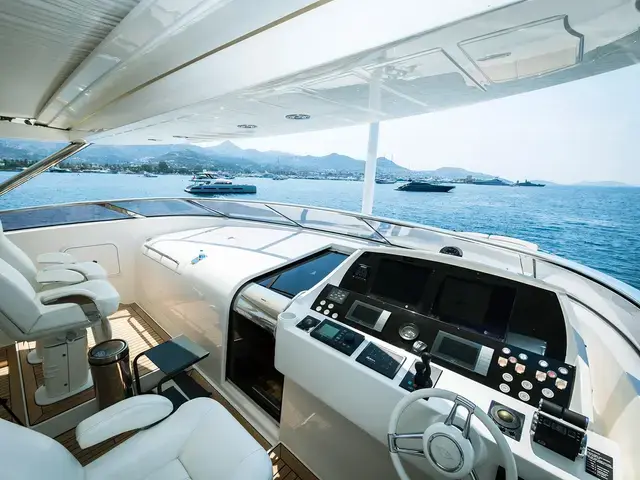 Sunseeker 34M Yacht