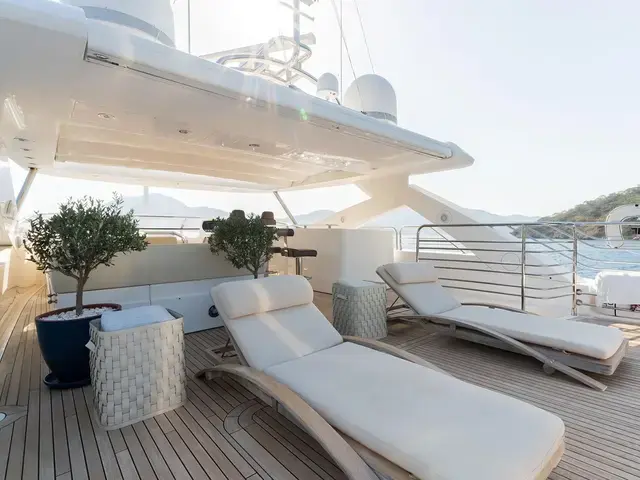 Sunseeker 30M Yacht